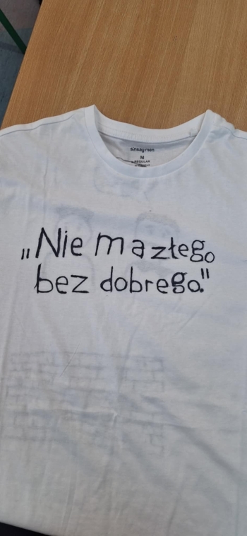 a991a8f4-b480-4eaf-9a22-5caa6b93b5ff