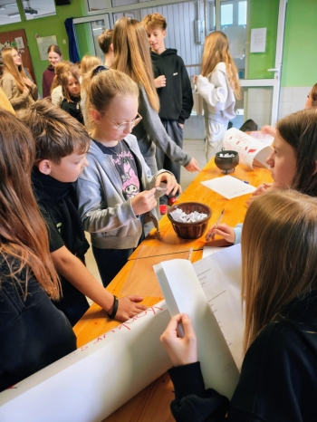 8812c018-4690-4e90-ac7a-e0fc6806fd04