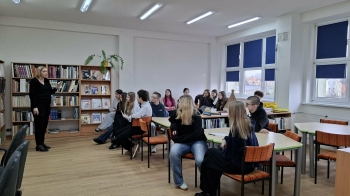 dc9d9908-5351-4d64-a498-7ca0eb4bc441